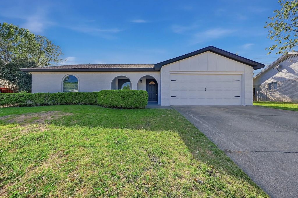 1710 Yorktown Drive, Arlington