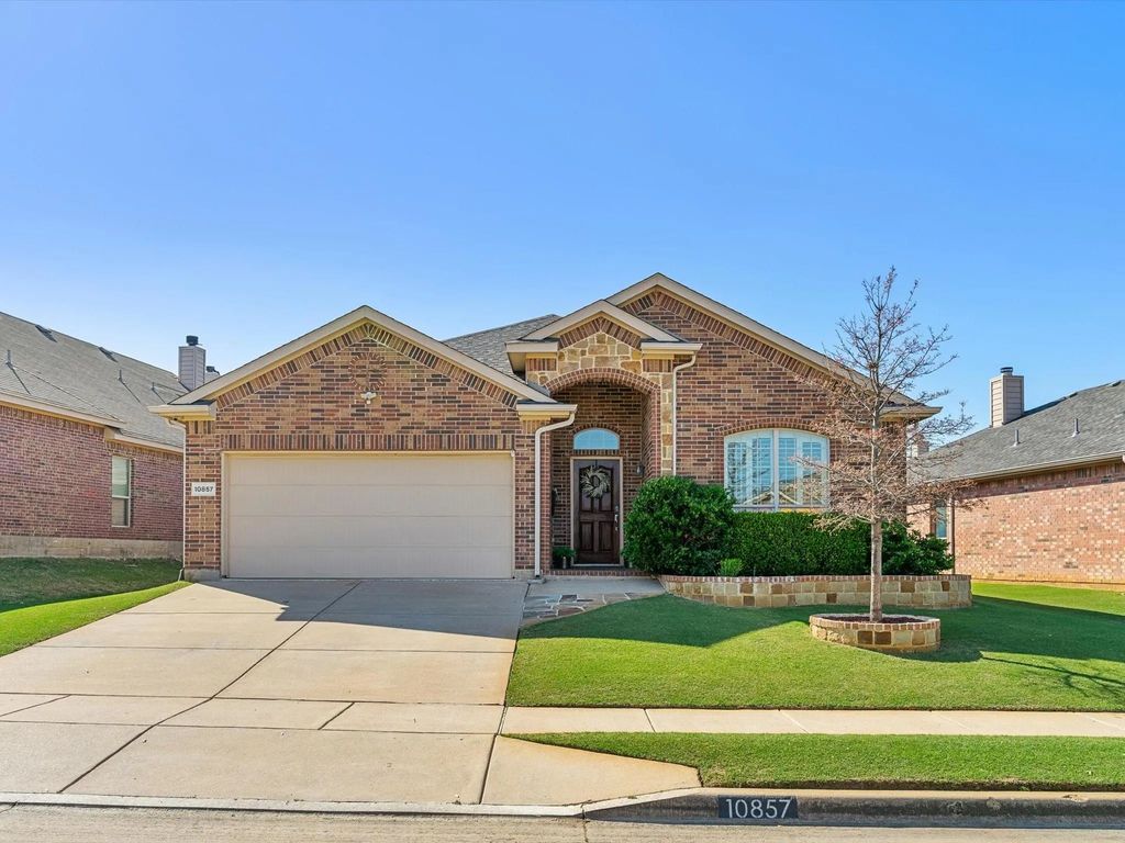 10857 Irish Glen Trail, Fort Worth