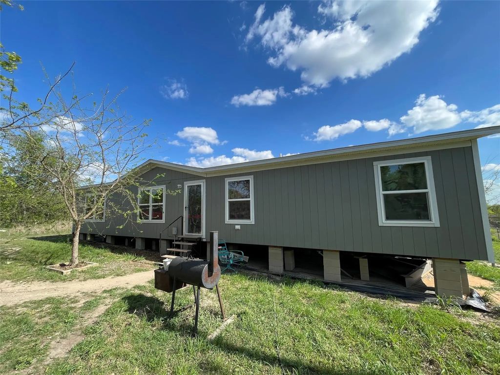 486 County Road 489, Stephenville
