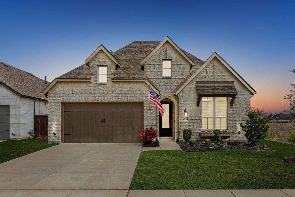 2430 Brightling Bend, Forney