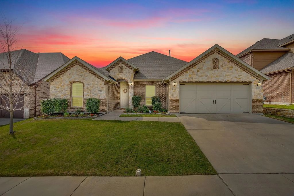 15141 Fleet Hill Road, Aledo