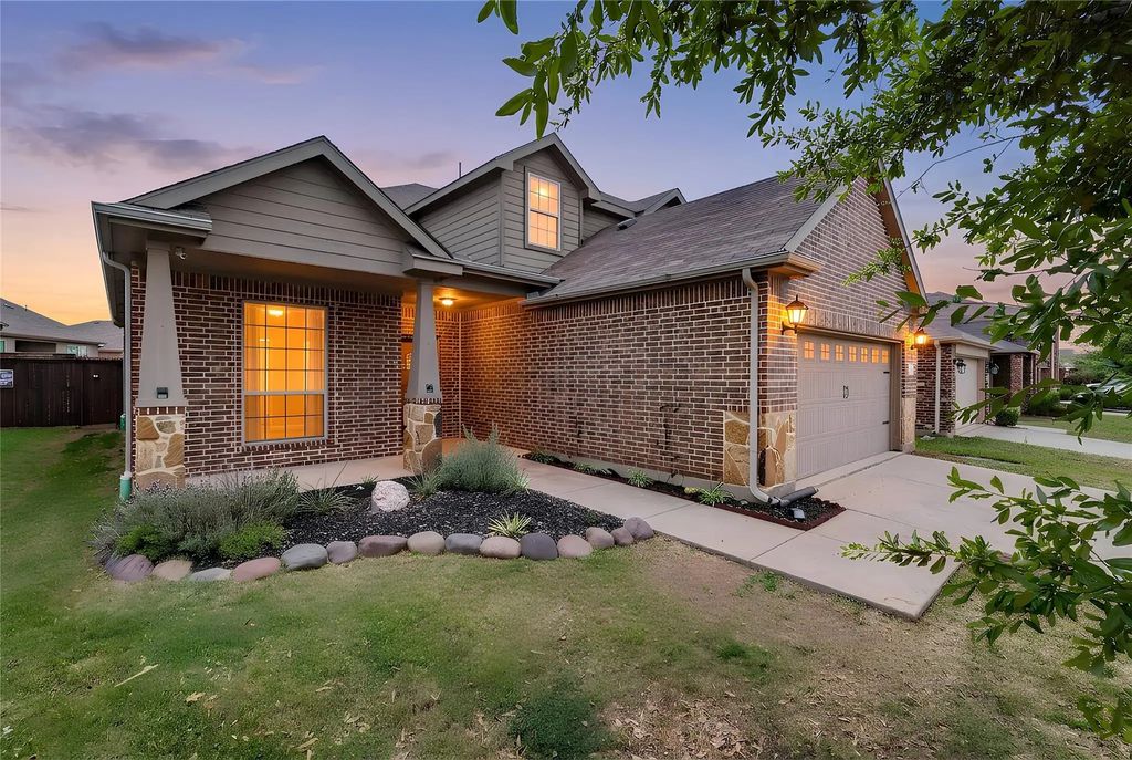 1009 Cheyenne Drive, Aubrey