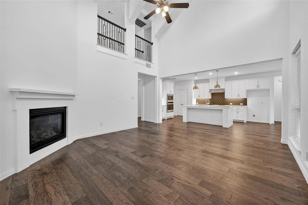 719 Uplands Drive, Northlake