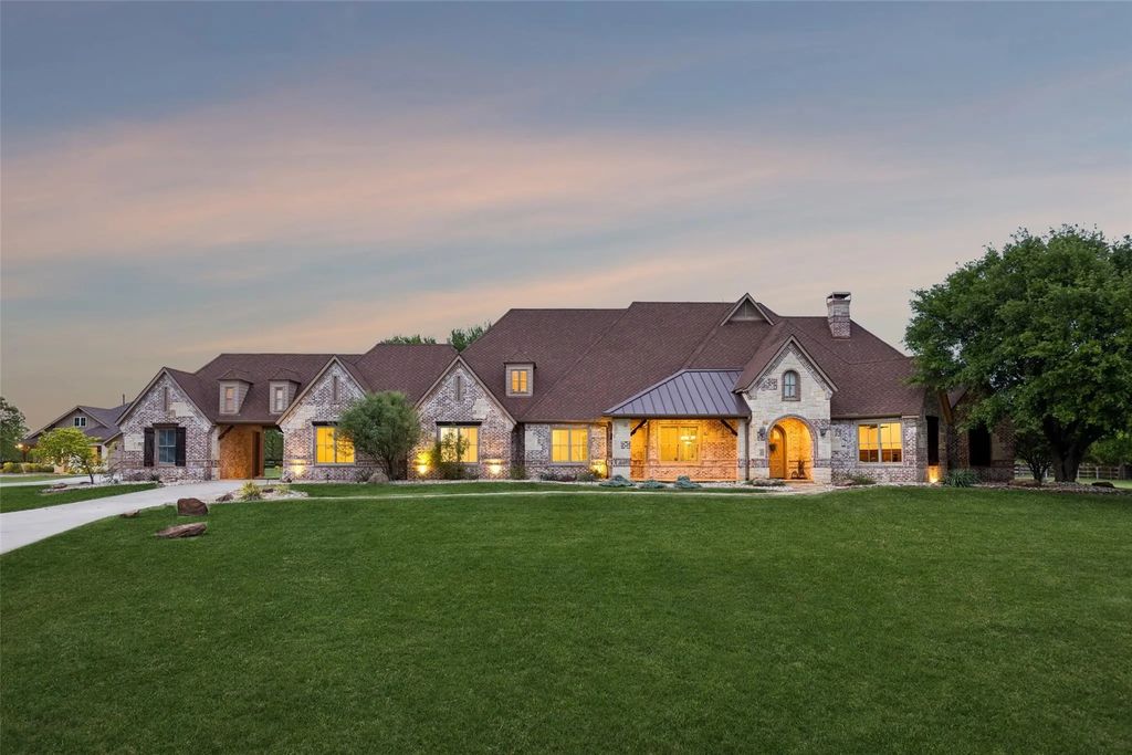 8800 Fishtrap Road, Cross Roads