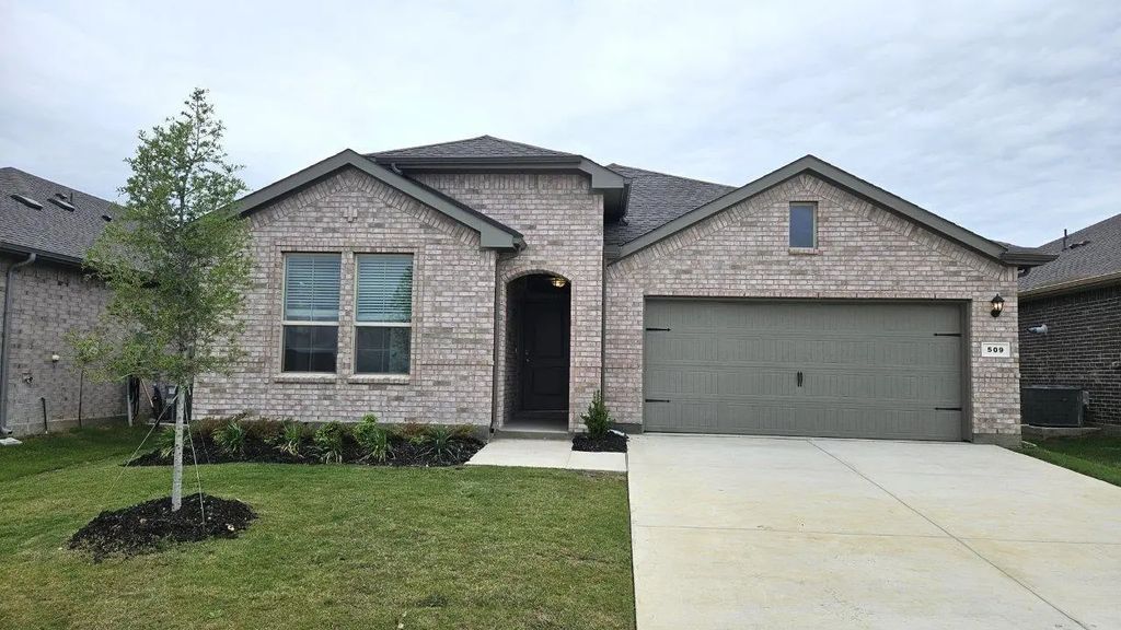 509 Babbling Brook Drive, Denton