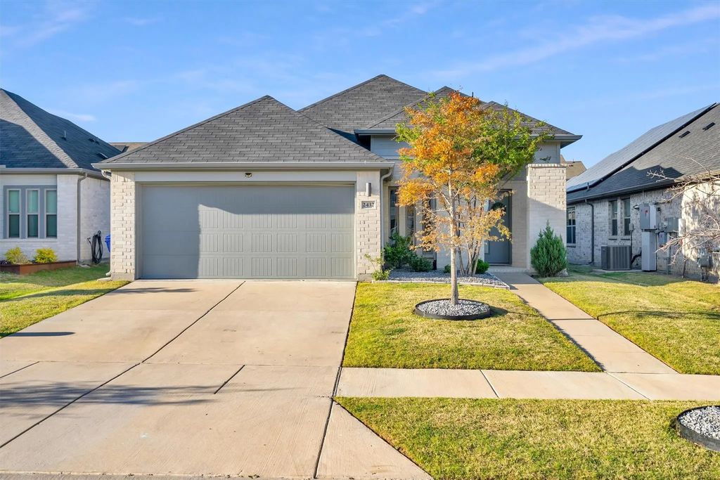 2432 Rocky Mountain Drive, Royse City