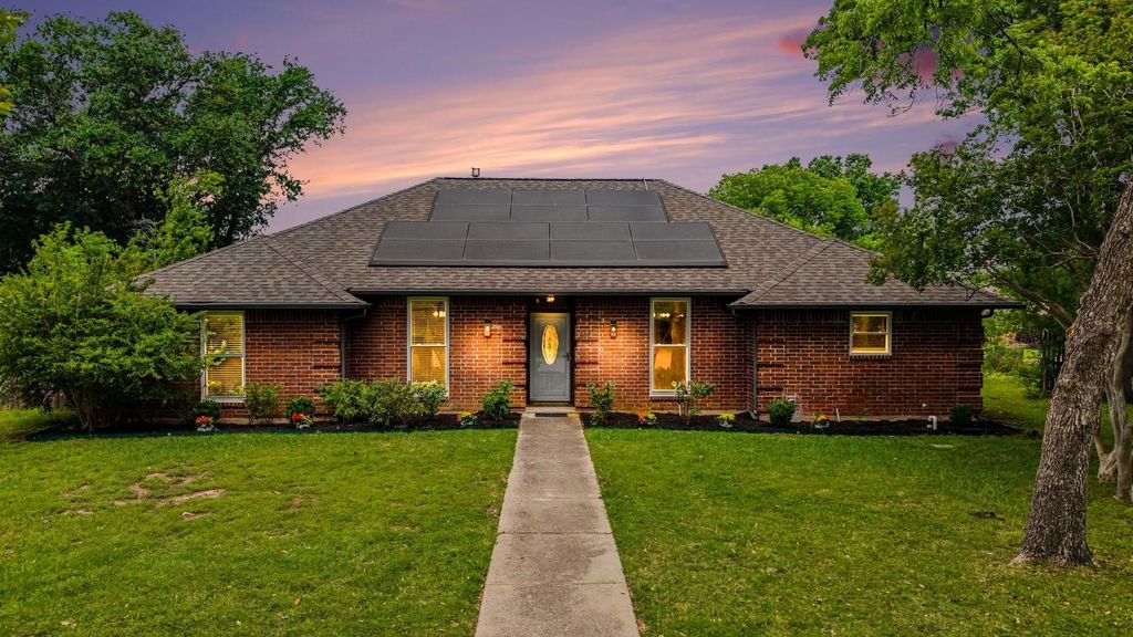 500 Briarwood Court, Coppell