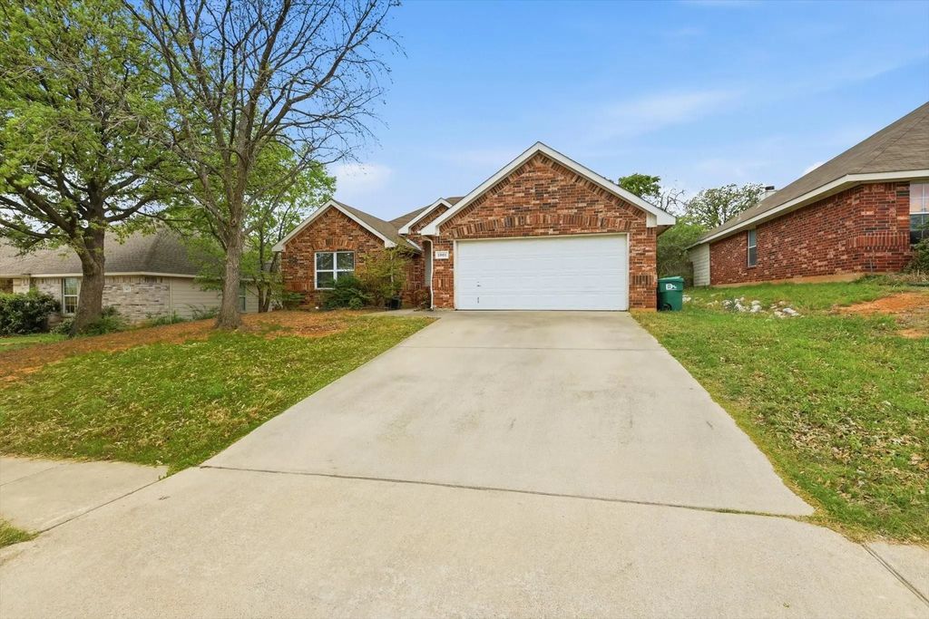 1001 Chase Lane, Denton