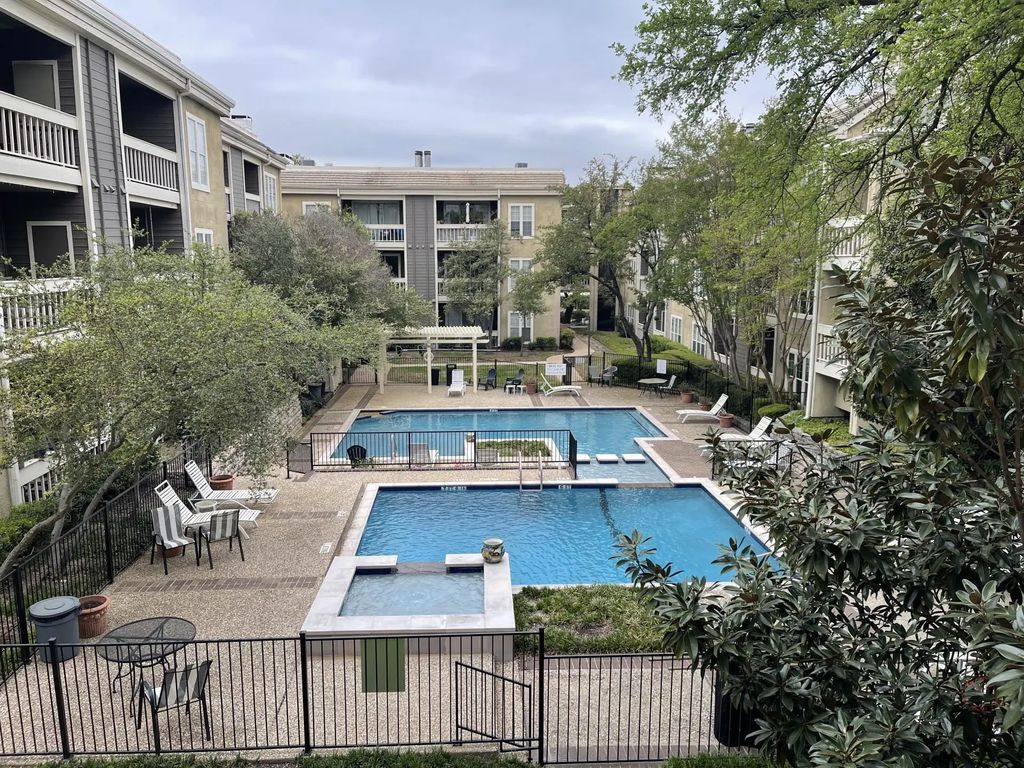 5310 Keller Springs Road 423, Dallas