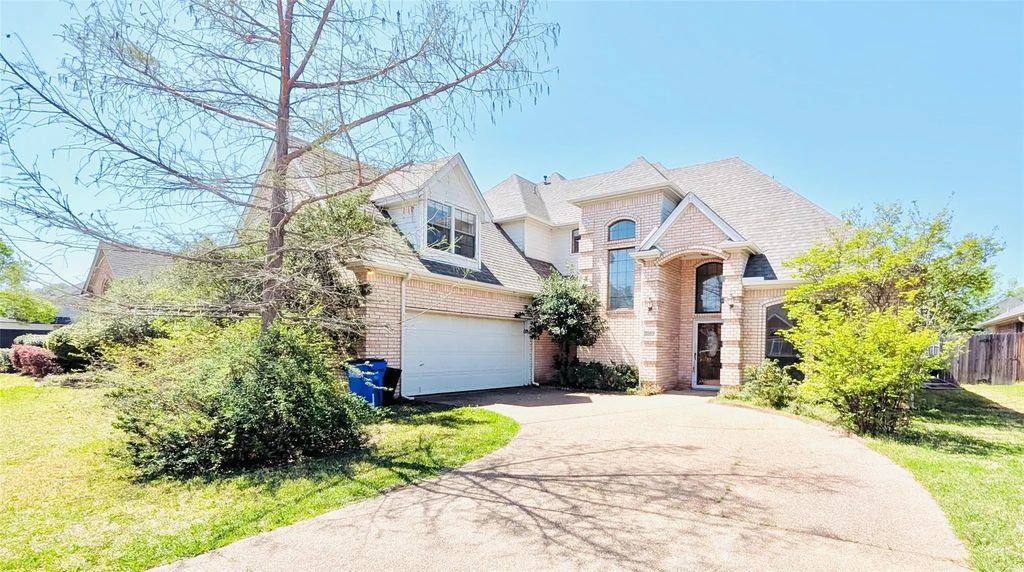 5102 Shadowood Road, Colleyville