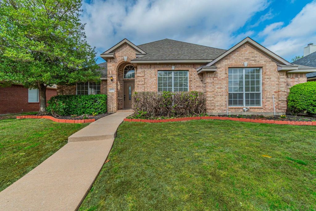 9229 Daystar Drive, Plano
