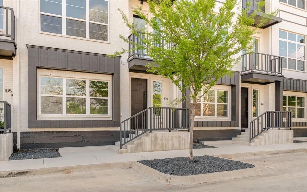 13325 Bee Street 104, Farmers Branch