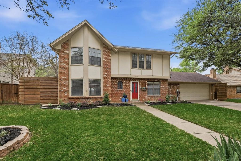 508 Country Green Lane, Arlington