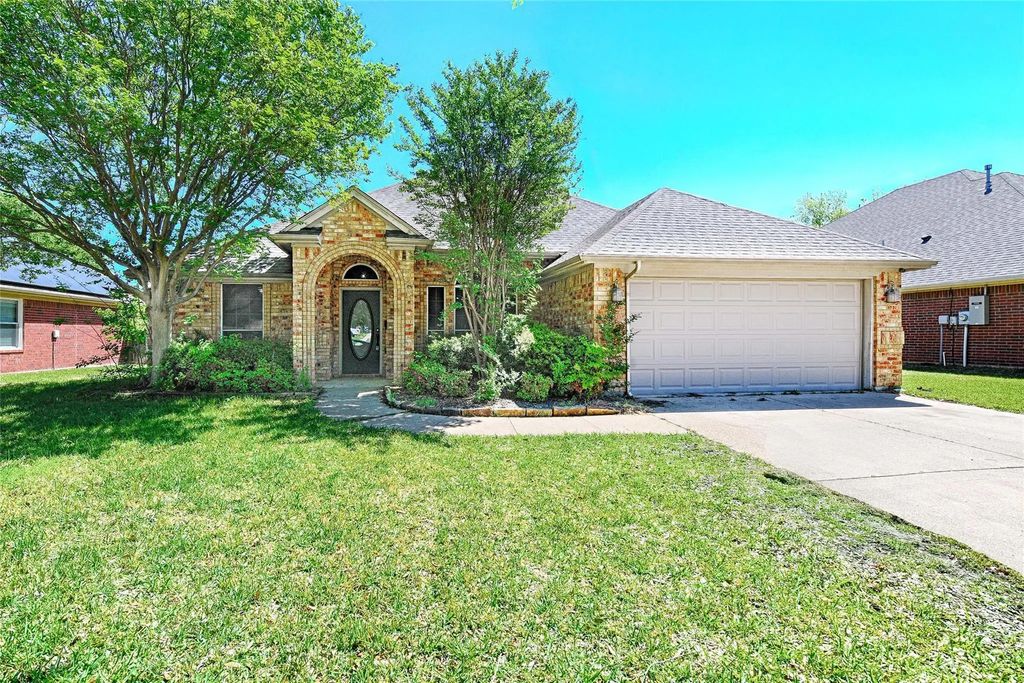 516 Chestnut Lane, Saginaw