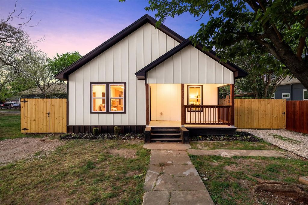 1417 N 6th Street, Waco