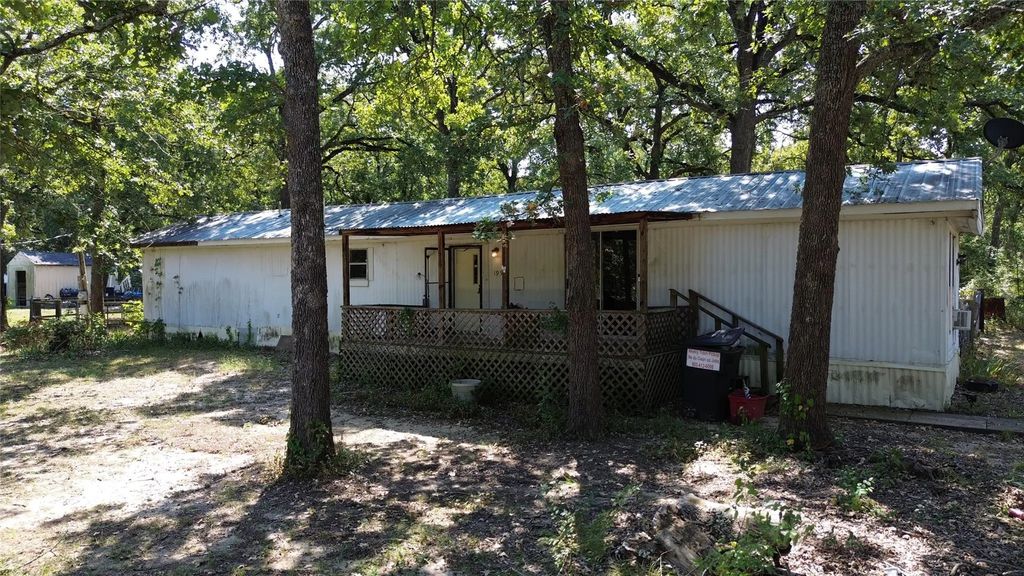 1957 Private Road 3836, Quinlan
