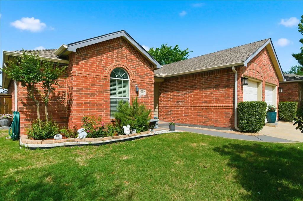 1111 Partridge Drive, Aubrey