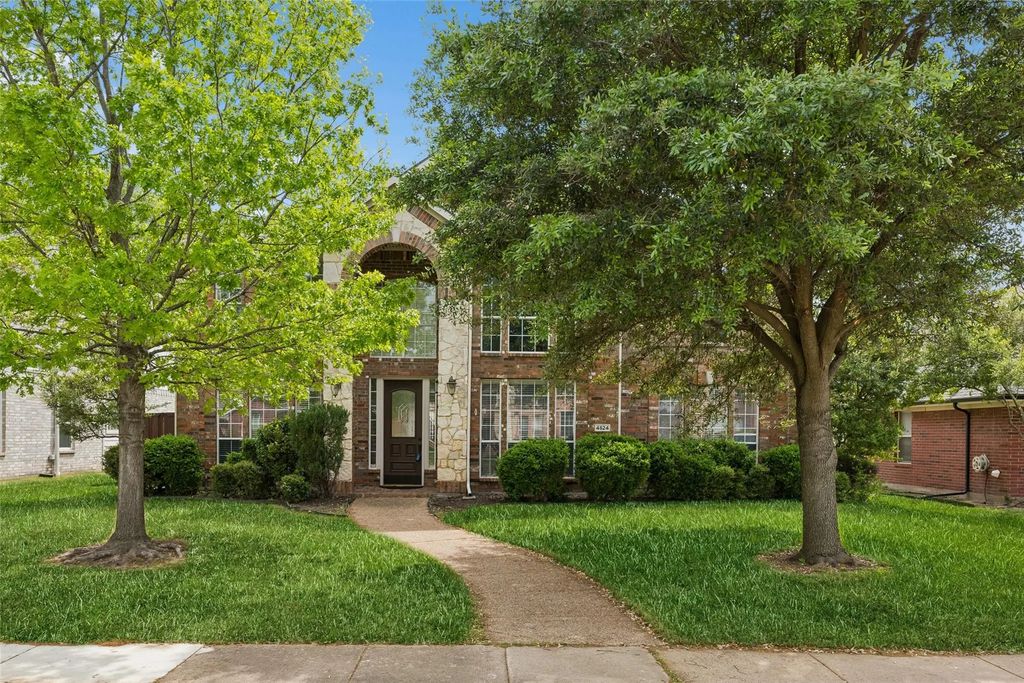 4524 Burnhill Drive, Plano