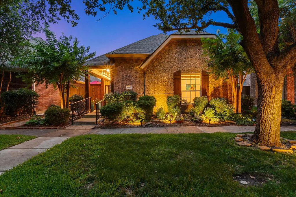 7585 Glasshouse Walk, Frisco