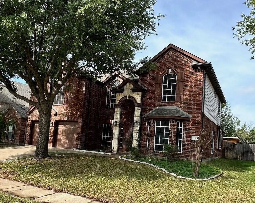 11501 Pheasant Creek Drive, Fort Worth