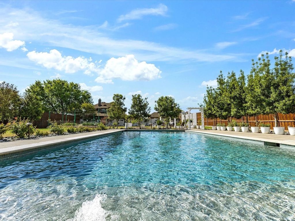 146 Old Bridge Road, Waxahachie