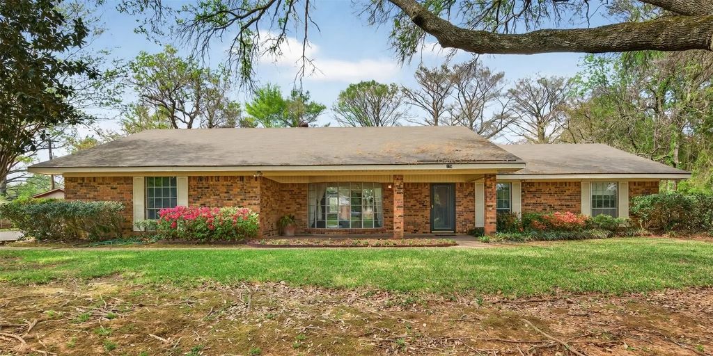 220 Walnut Lane, Bossier City