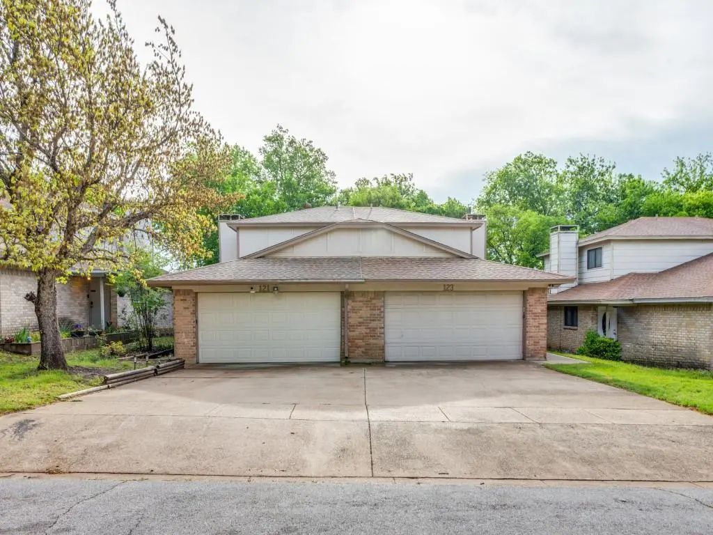121 - 123 Allencrest Drive, White Settlement