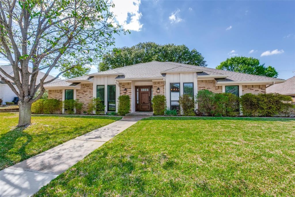 8833 Flint Falls Drive, Dallas