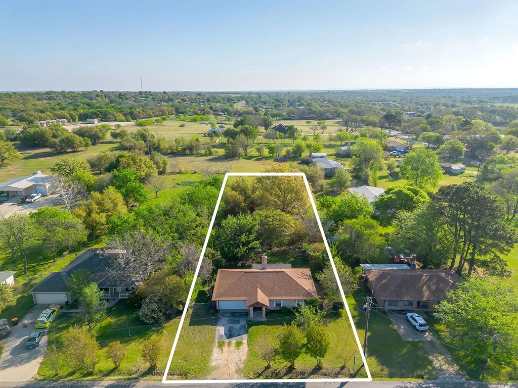 4816 Winnett Road, Burleson