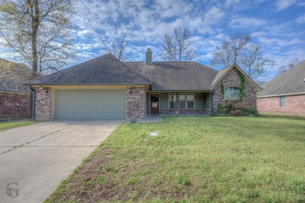 191 Bent Tree Loop, Haughton