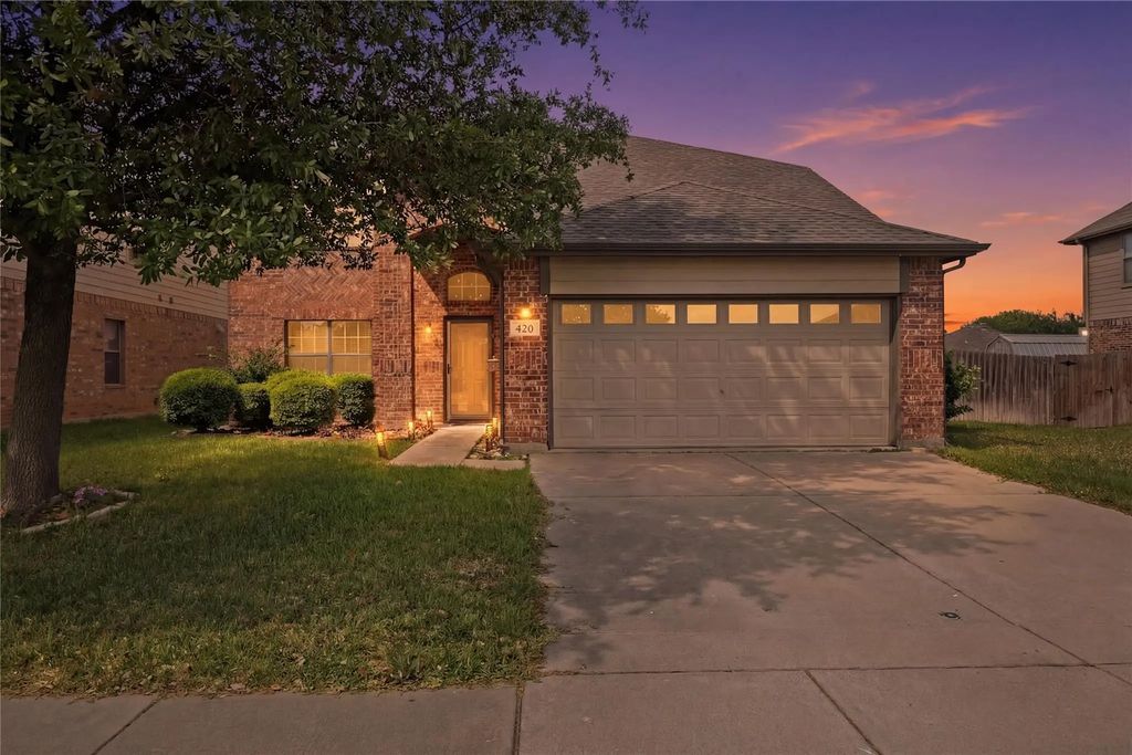 420 Goldstone Lane, Fort Worth