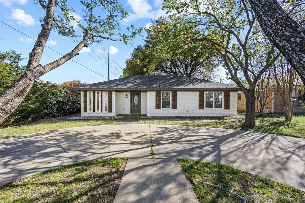 2401 Hillcrest Avenue, Greenville