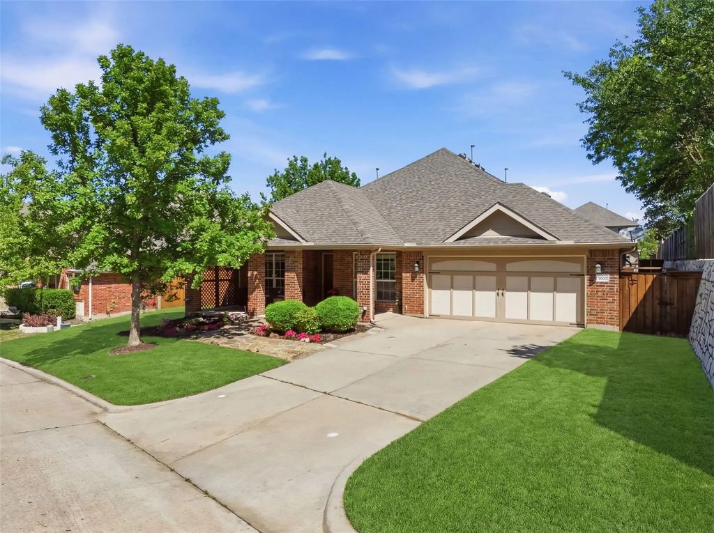8600 Laughing Waters Trail, McKinney