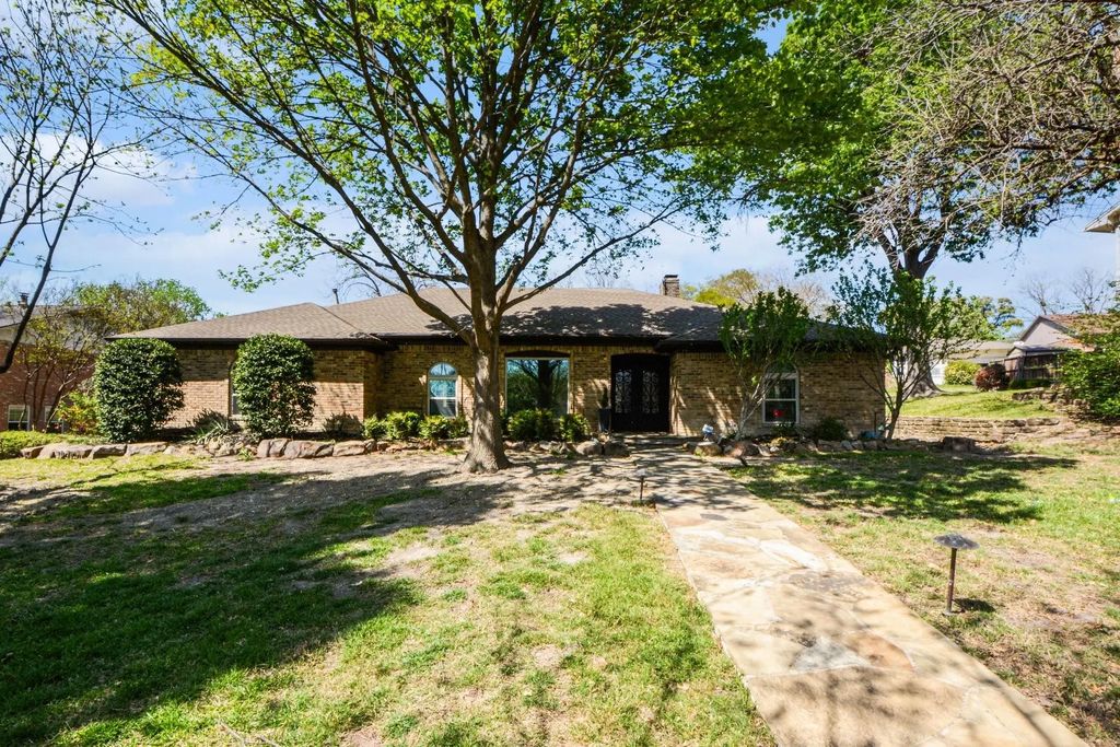 206 Woodpark Lane, Rockwall