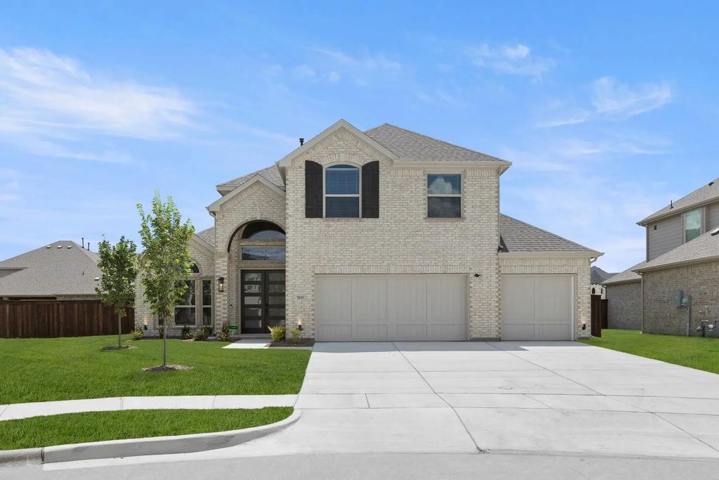 7035 Moss Lake Drive, Grand Prairie