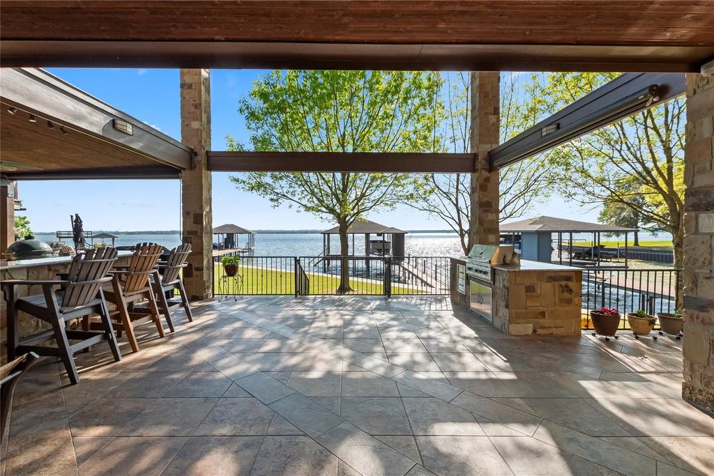 831 Legendary Lane, Gun Barrel City
