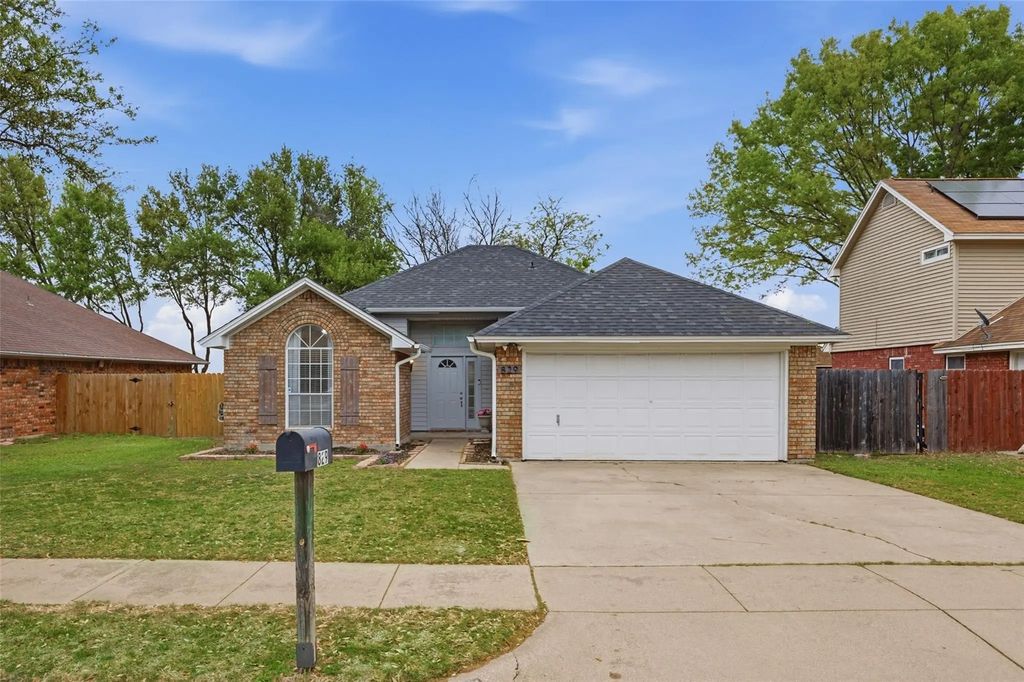 829 Parkwest Boulevard, Saginaw