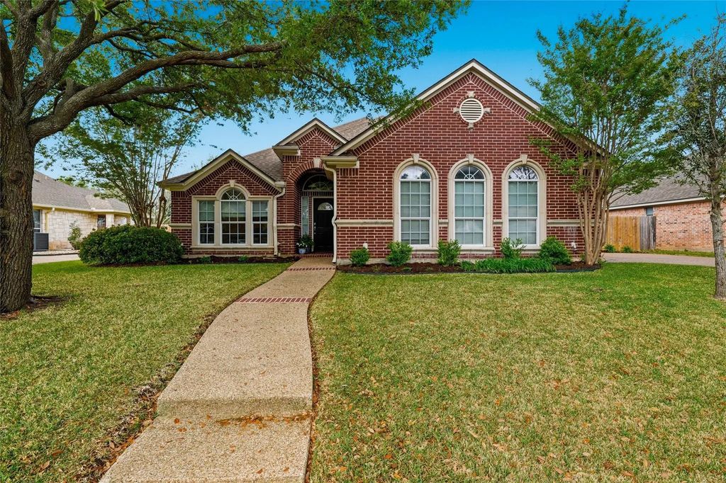 309 Canterbury Drive, Waco