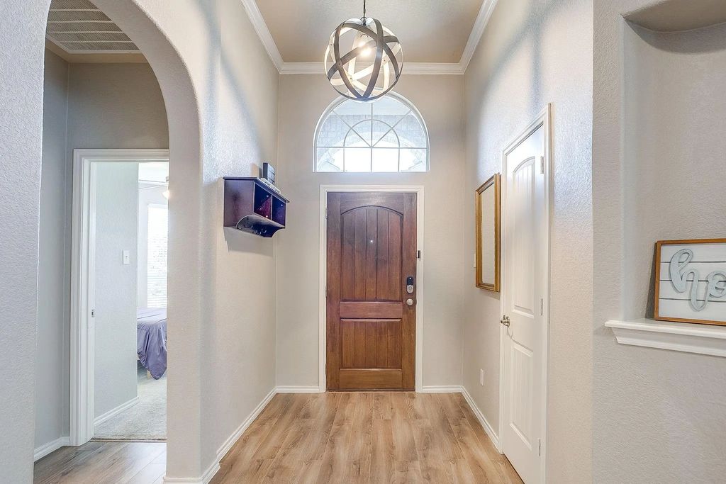 2420 Priscella Drive, Fort Worth