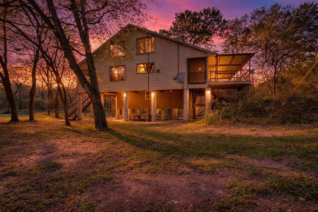 488 Loma Linda Road, Palmer