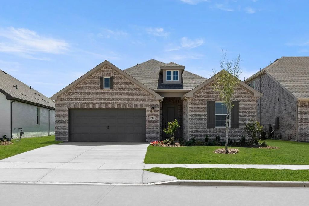 712 Tyronza Drive, Justin