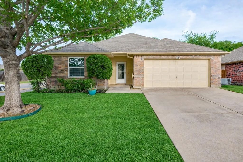 1012 Barbara Street, Denton