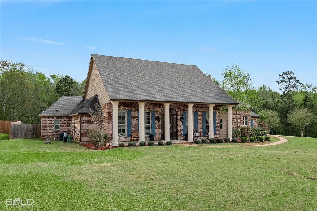 186 Hallmark Drive, Stonewall