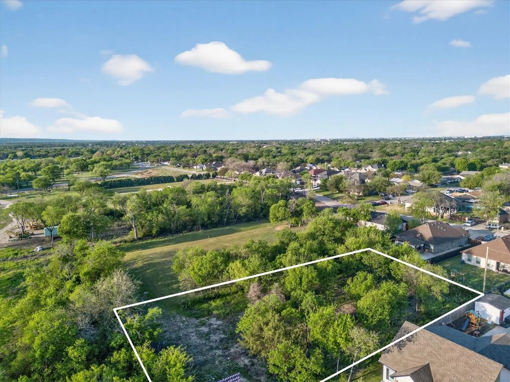 1917 Avenue E, Grand Prairie