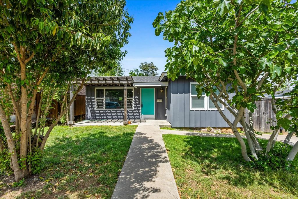 2108 Harrison Avenue, Fort Worth