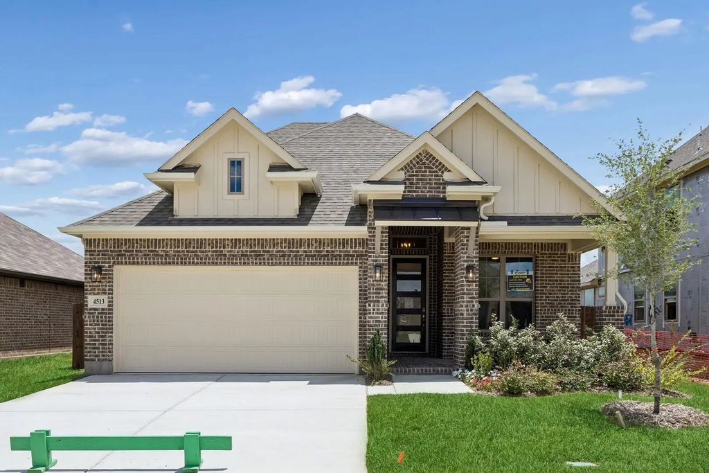 4513 Snakeweed Street, Fort Worth