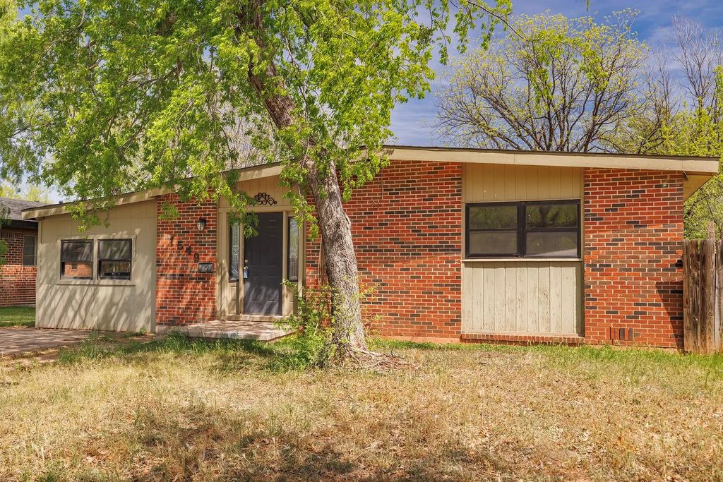 1549 Briarwood Street, Abilene
