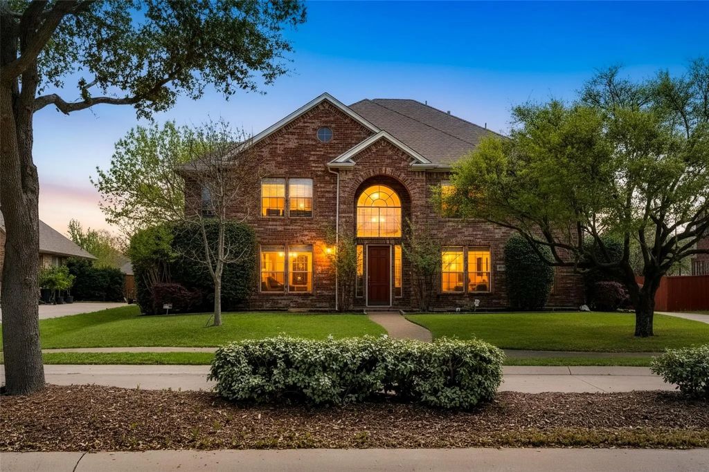 9702 October Glory Lane, Rowlett