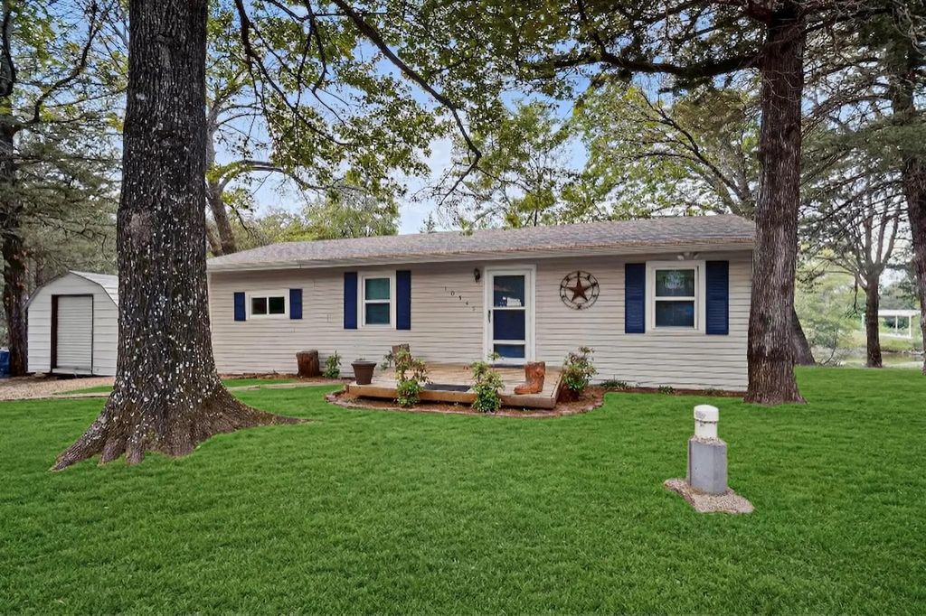10546 Hoot Owl Hollow, Wills Point