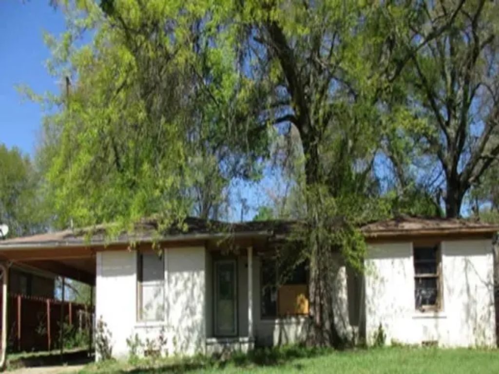 2207 Belvedere Boulevard, Tyler